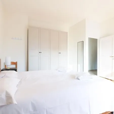 Elegante E Spazioso Zona Solari דירה מילאנו