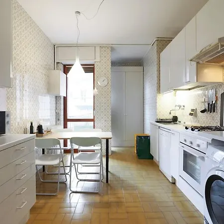 Elegante E Spazioso Zona Solari Apartamento *