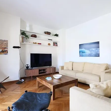 Apartamento Elegante E Spazioso Zona Solari